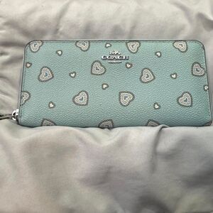 Coach Western Heart Print Wallet